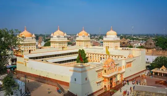 ये हैं देश के 5 सबसे प्रसिद्ध श्री राम मंदिर, दिवाली पर फैमिली संग दर्शन कर आएं