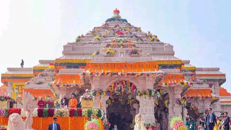 सीएम योगी ने किए राम मंदिर और हनुमानगढ़ी में दर्शन, राष्ट्रपति के कार्यक्रम की तैयारी देखी