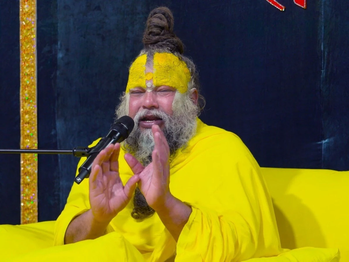 क्या ग्रहों की दशा से कर्मफल मिलता है? जानें प्रेमानंद महाराज का जवाब