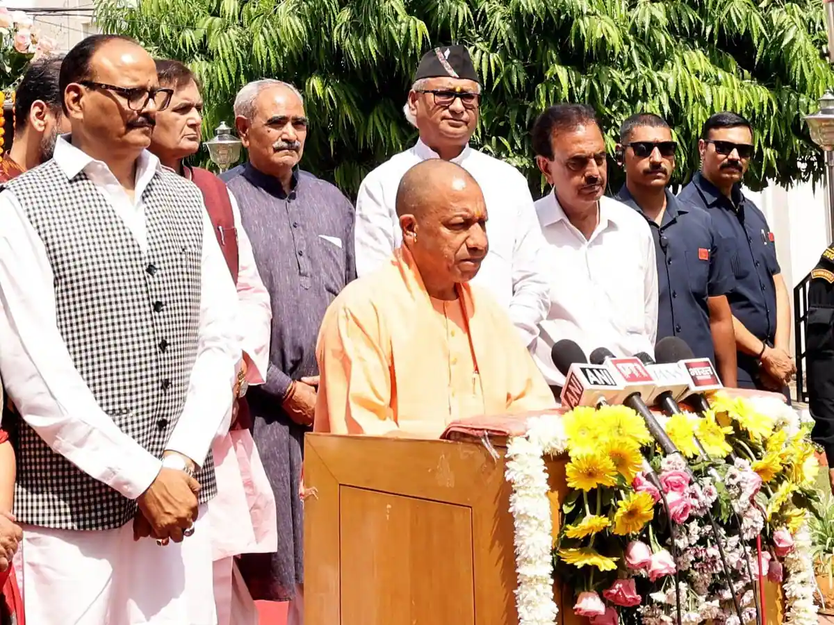 राजनीति के महत्वपूर्ण स्तंभ थे हेमवती नंदन बहुगुणा, पूर्व सीएम की जयंती पर बोले सीएम योगी