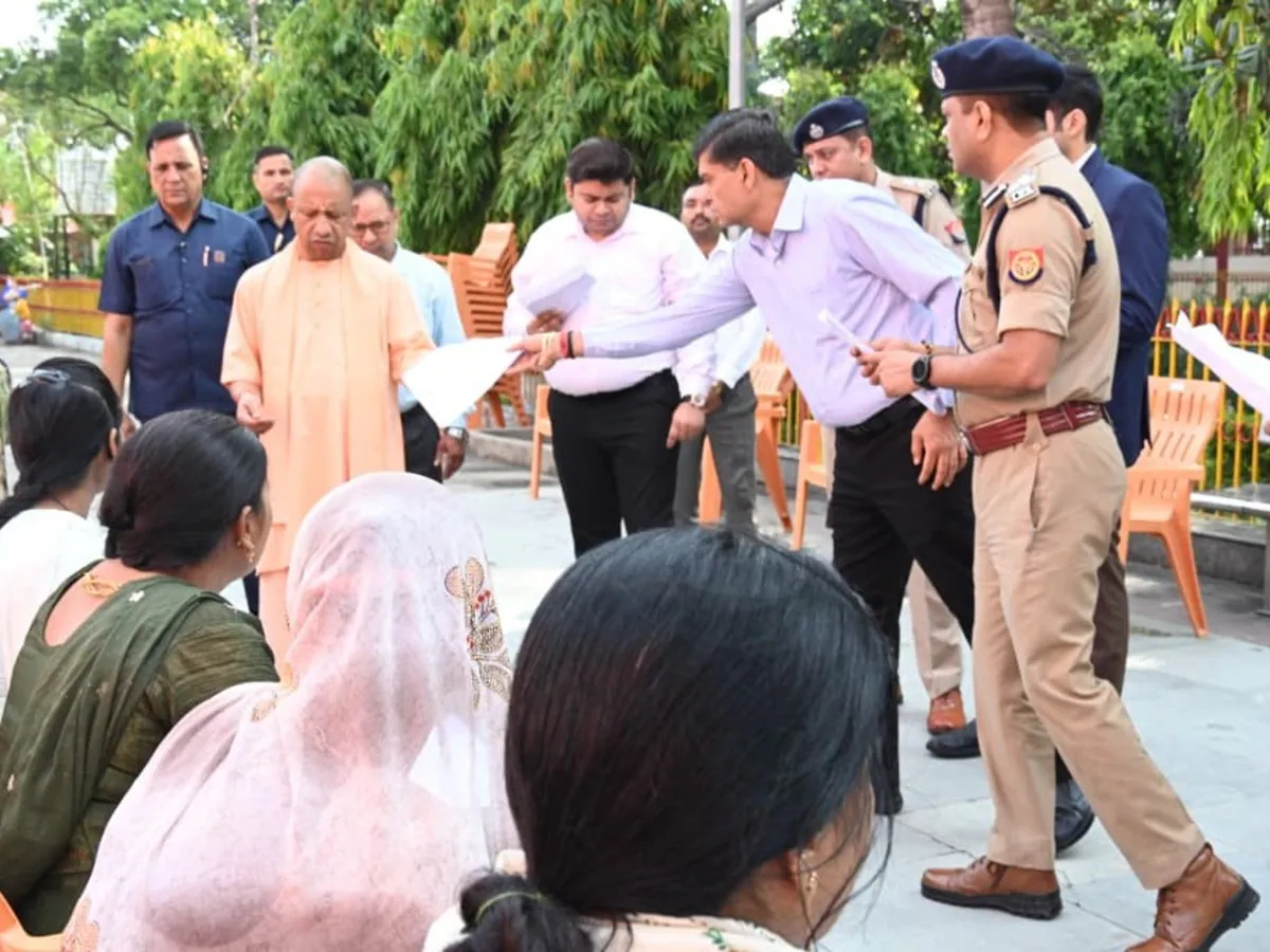 यूपी में दूसरे की जमीन पर दबंगई की तो खैर नहीं, CM योगी का अफसरों को आदेश; कड़ी कार्रवाई करें
