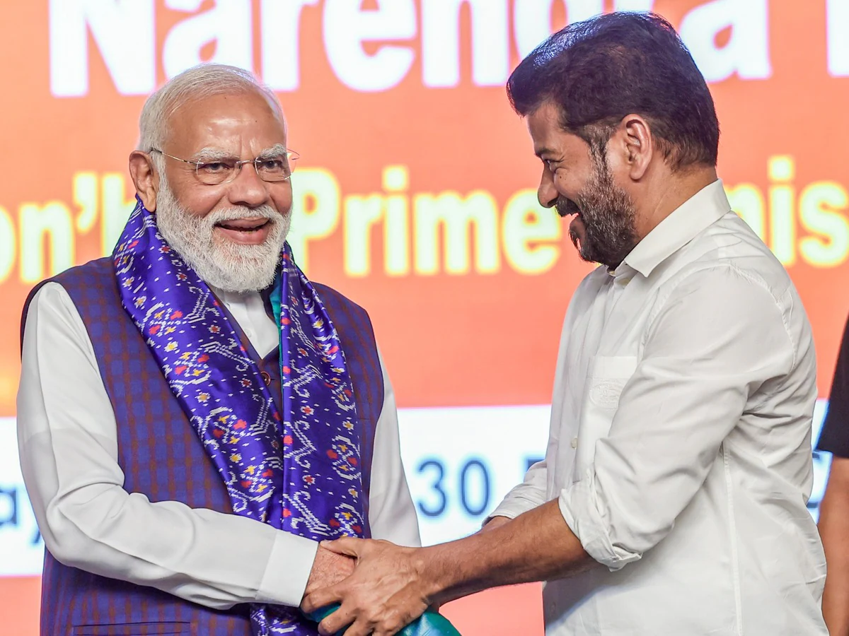 अगले शुभेंदु अधिकारी बनेंगे रेवंत रेड्डी, कांग्रेस के नेता का नाम ले BJP सांसद का बड़ा दावा