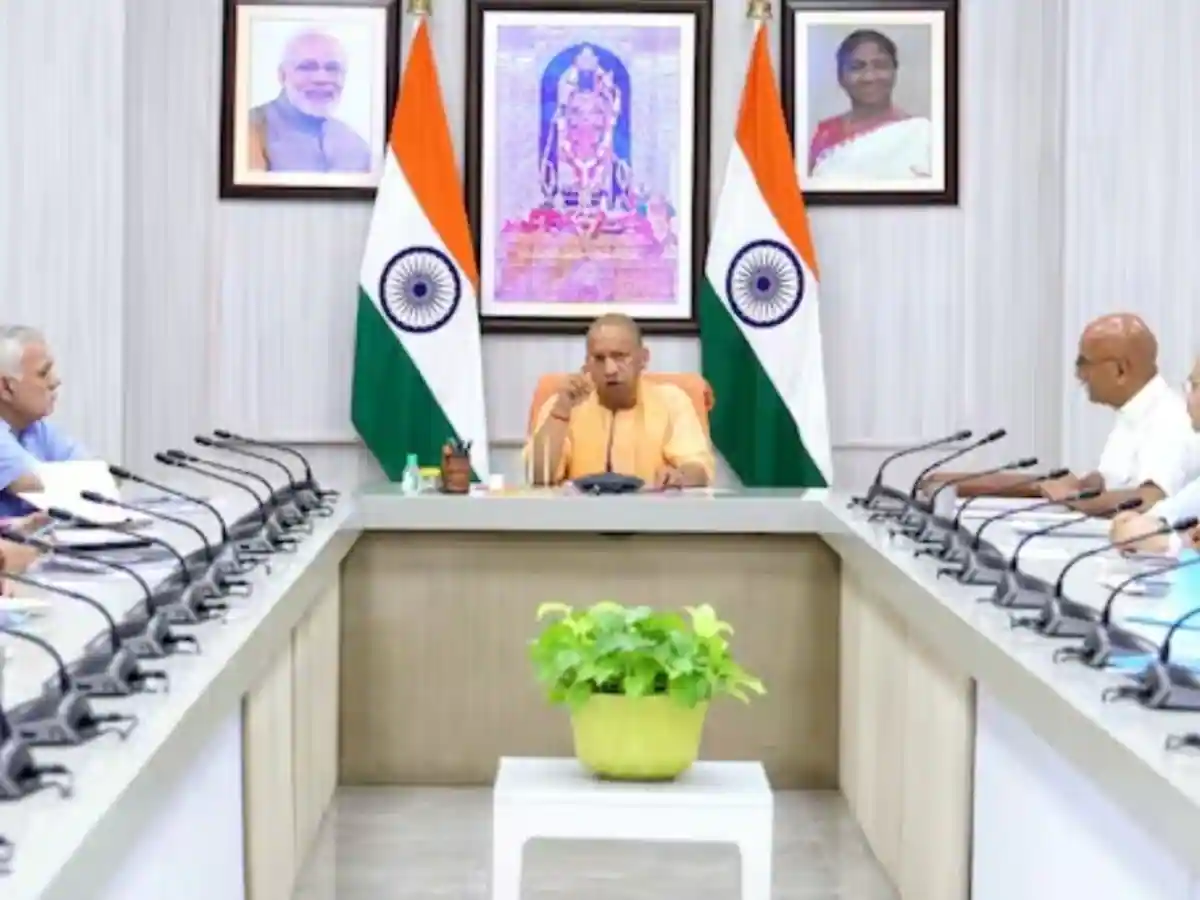 लखनऊ के इस अस्पताल में बनेगा 1010 बेड का इमरजेंसी सेंटर; योगी कैबिनेट की मंजूरी मिली