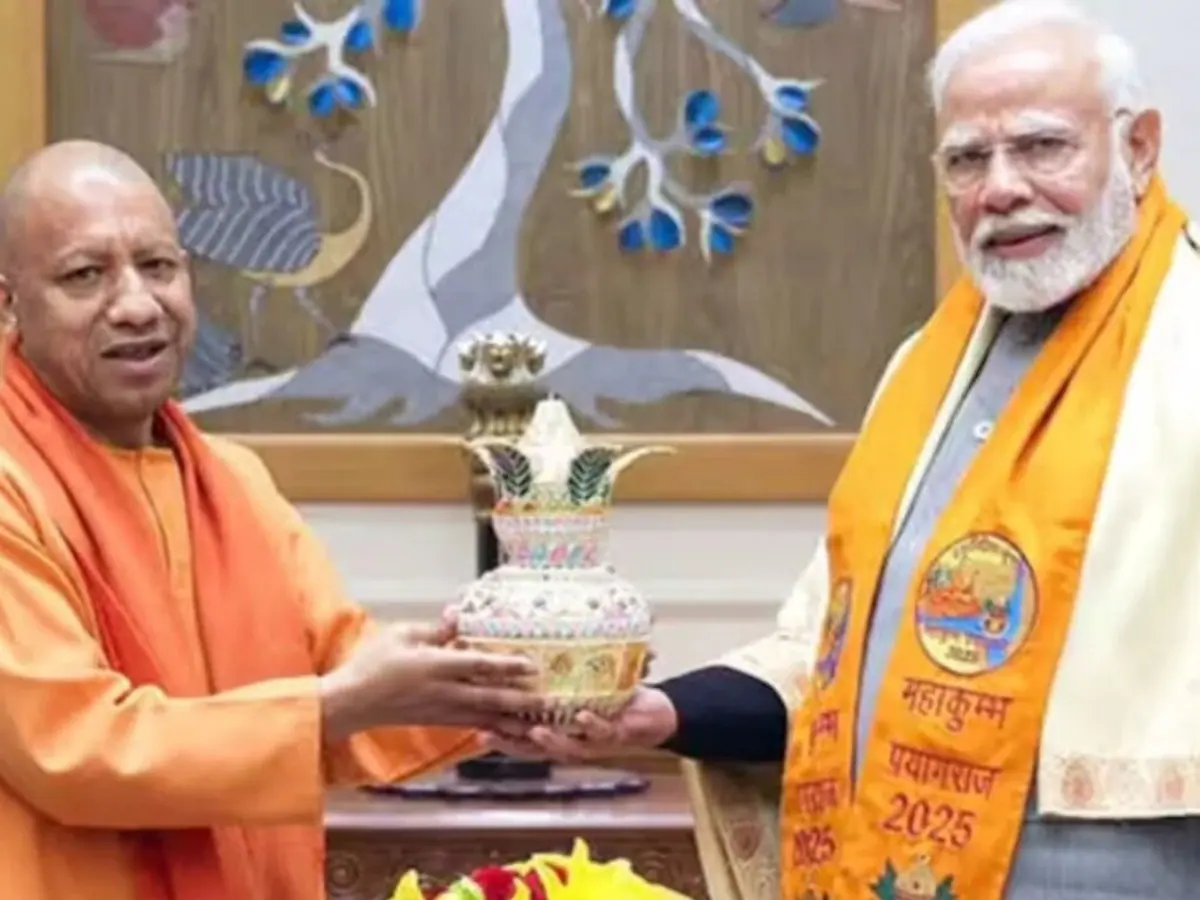 पीएम मोदी के रिकॉर्ड बनाने पर सीएम योगी की बधाई, मंदिर-मंदिर पूजा पाठ में जुटी पूरी भाजपा