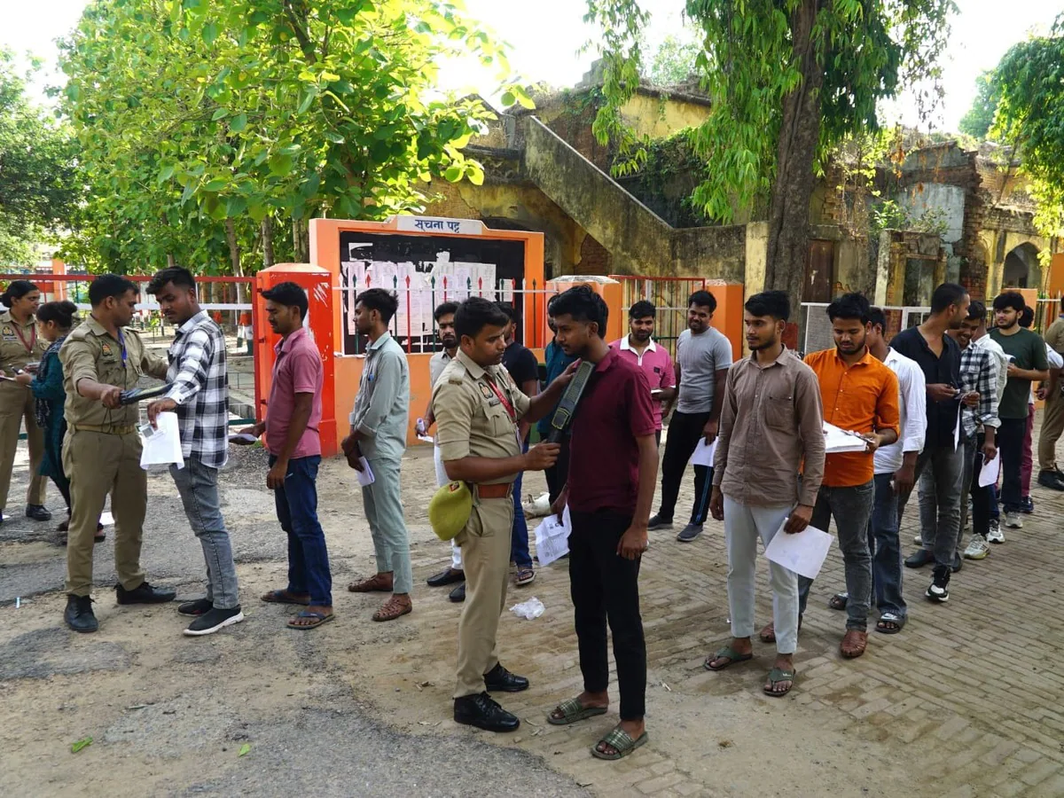 यूपी पुलिस भर्ती; एक चौथाई अभ्यर्थियों ने नहीं दी सिपाही की परीक्षा, 12 पर केस, 5 गिरफ्तार