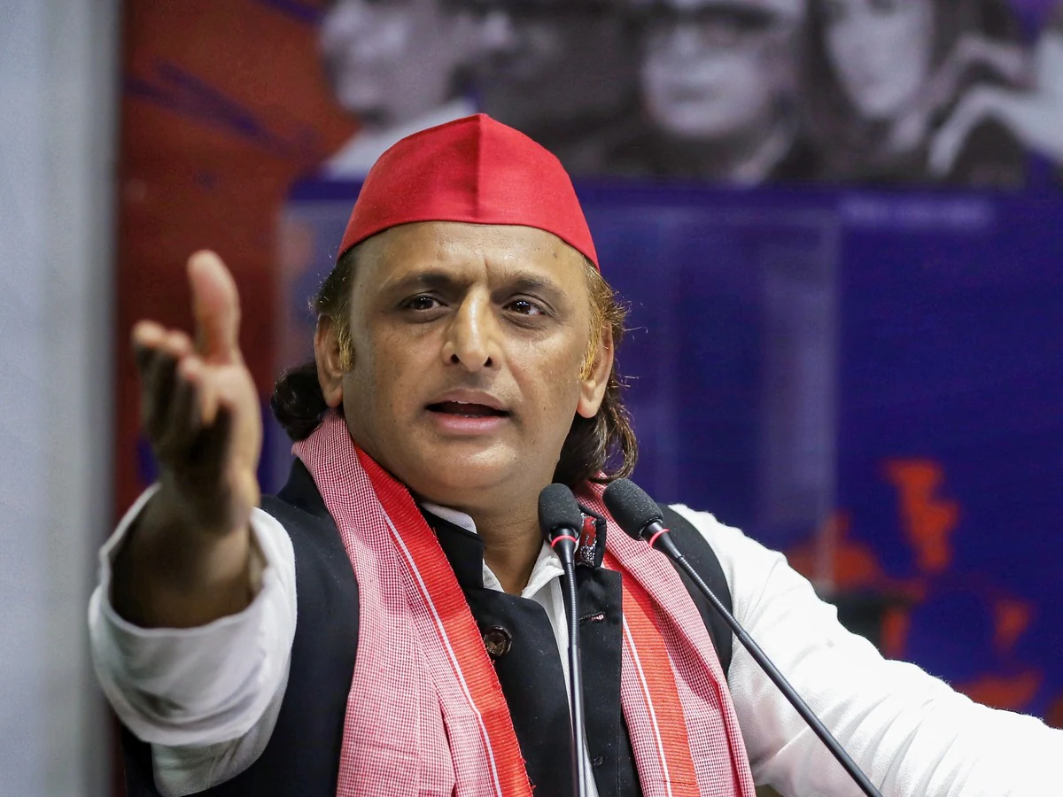 सत्याग्रह का महत्व वो क्या जानें तो मंदिर लूट रहे; अखिलेश ने सोनम वांगचुक से की अनशन तोड़ने की अपील