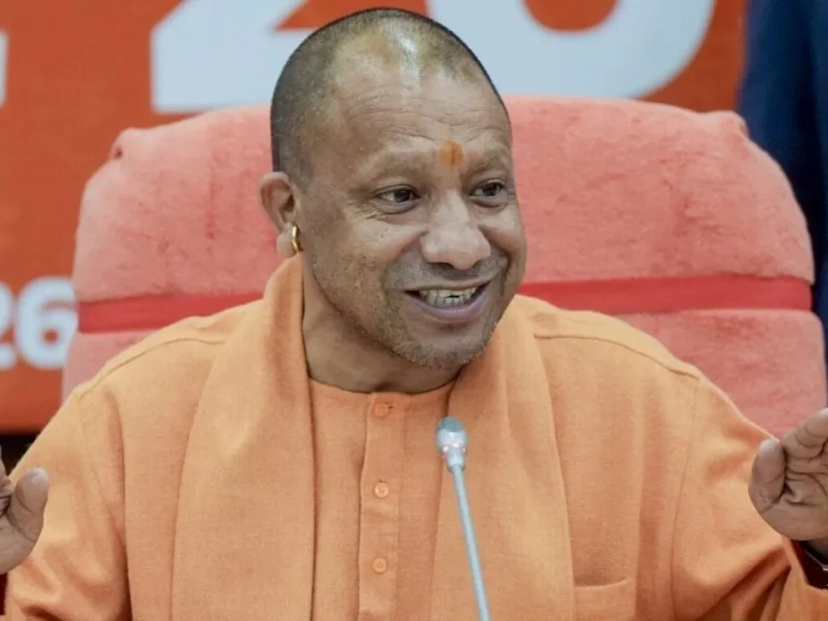 कैशलेस इलाज के साथ 1.5 करोड़ का बीमा, कॉलेज टीचरों को योगी की सौगात, पीएनबी से एमओयू