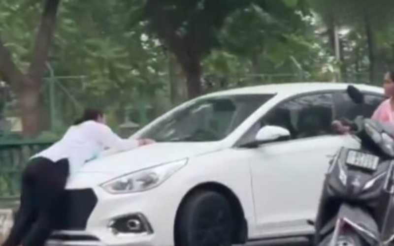 लखनऊ में हिट एंड रन: लड़की को सामने देख युवक ने दौड़ा दी कार, बोनट पर घसीटा