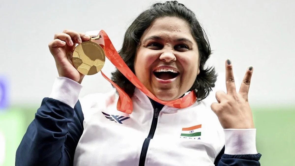 मोना अग्रवाल ने पैरा एशियन गेम्स में रचा इतिहास, विश्व रिकॉर्ड तोड़कर जीता गोल्ड; पेरिस पैरालंपिक में भी जीता था पदक